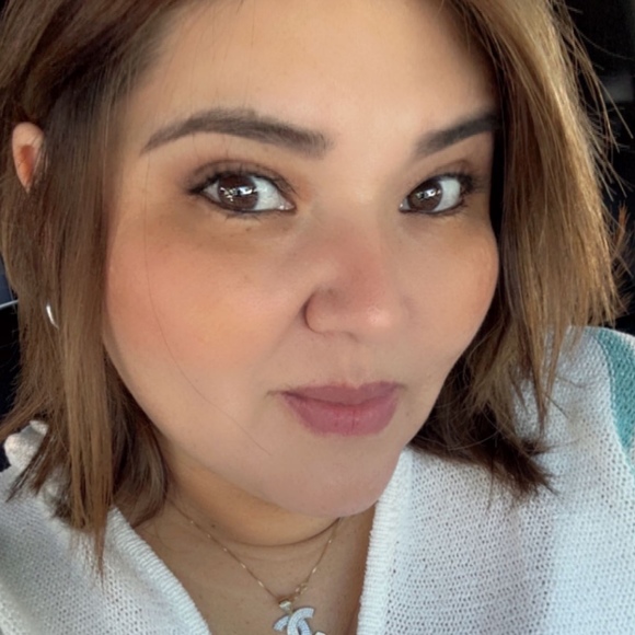 Meet your Posher, Maria - Picture 1 of 1